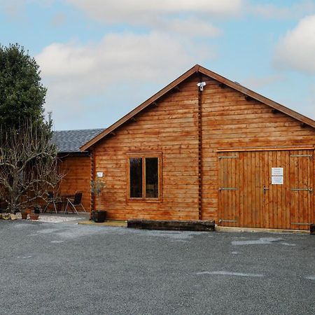 Spacious Cabin Evcharger And Free Parking Near Cambridge Εξωτερικό φωτογραφία