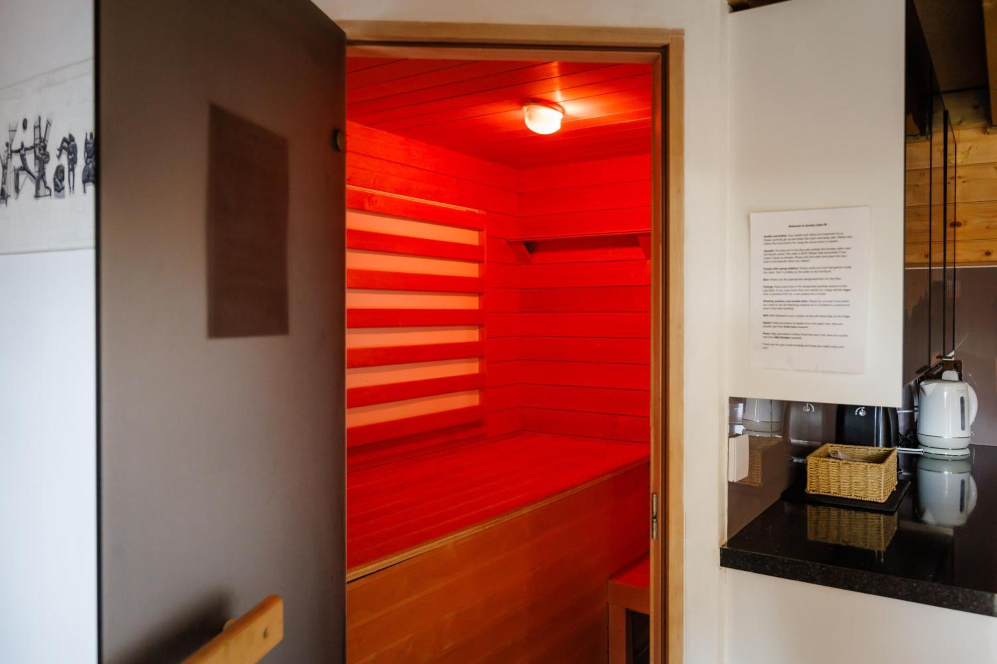 Spacious Cabin Evcharger And Free Parking Near Cambridge Εξωτερικό φωτογραφία