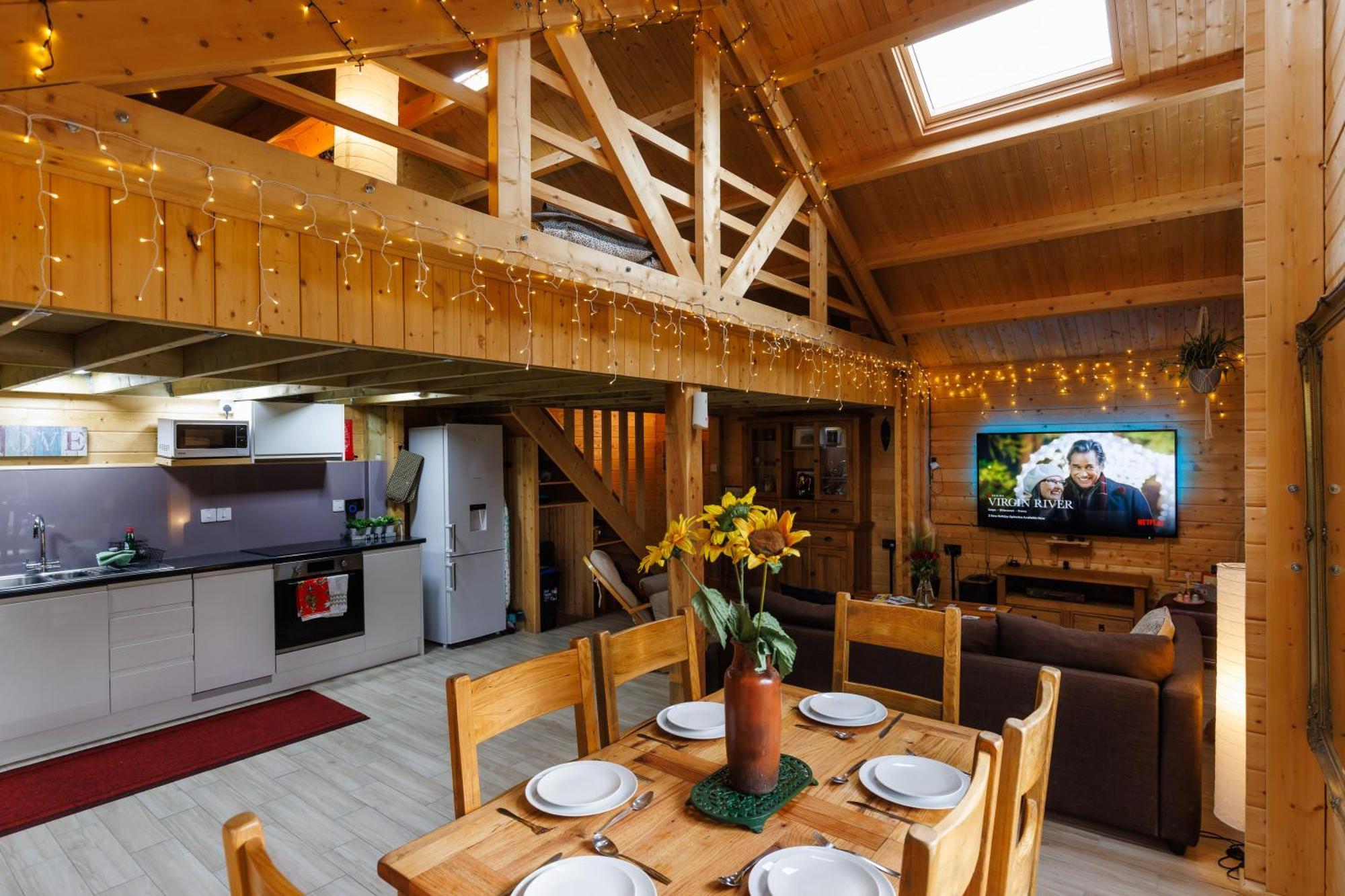 Spacious Cabin Evcharger And Free Parking Near Cambridge Εξωτερικό φωτογραφία